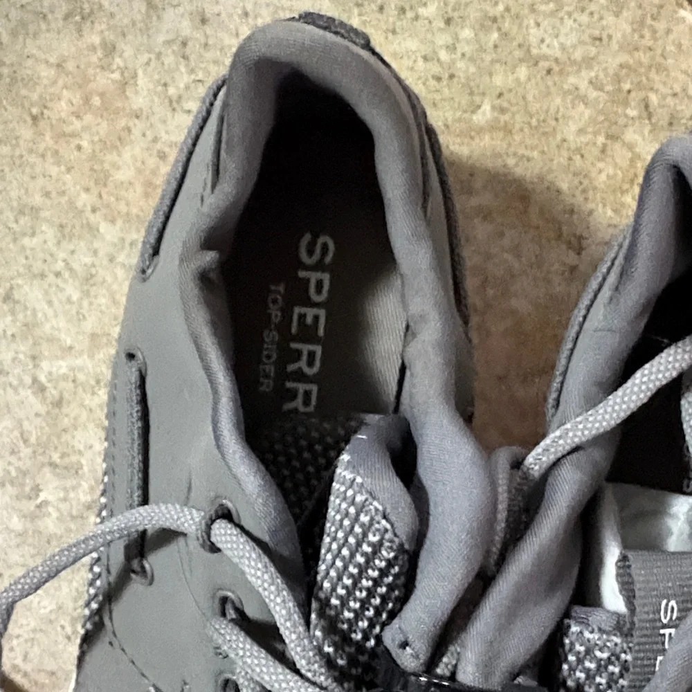 Sperry stylish gray